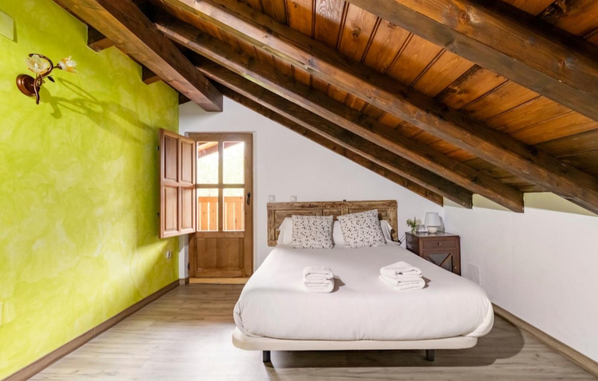 Casa De Pueblo Las Golondrinas De Luena San Miguel de Luena Eksteriør billede